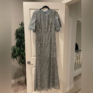 Evening sequined dress, silver color, size 6. JS collection.